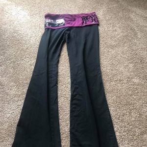 Victoria’s Secret yoga pants